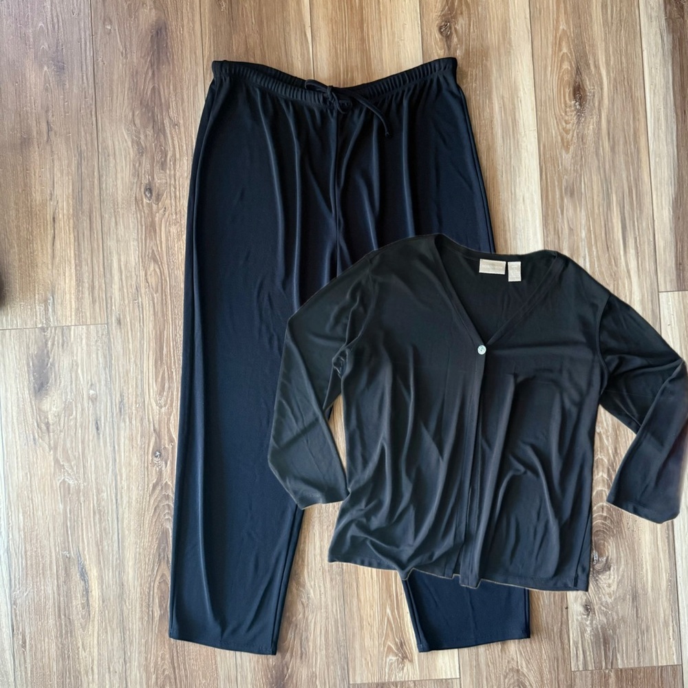Nordstrom Black Petite Lounge Set in Large